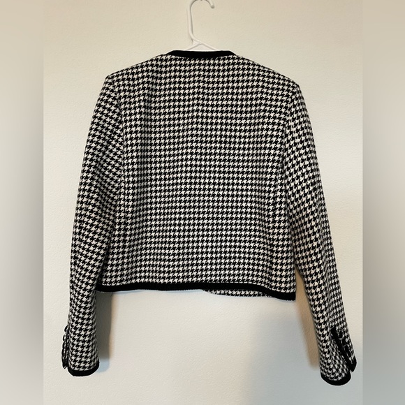 Jacket - Picture 2 of 5